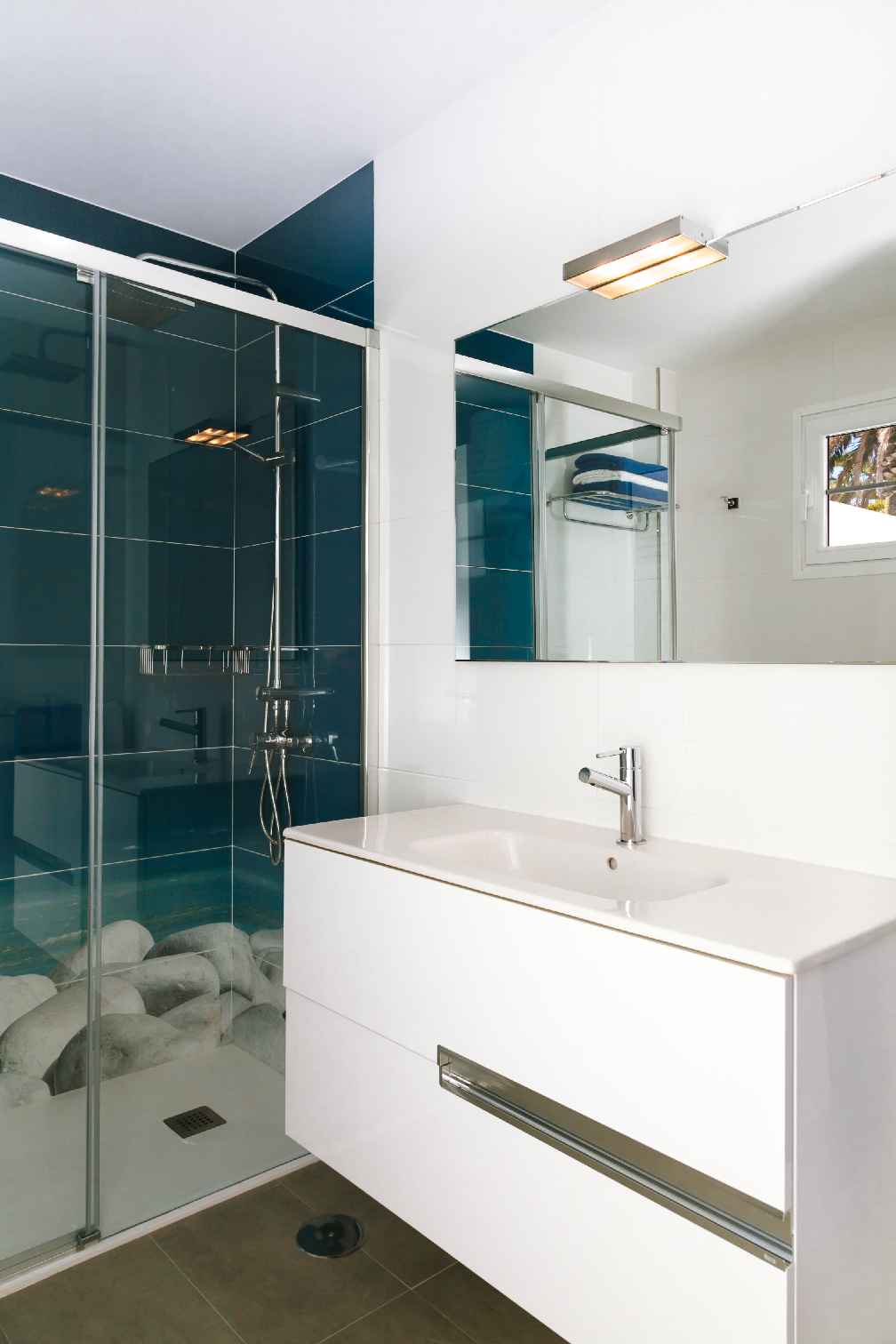 Walk in shower and bathroom at Loma Verde holiday apartment in Lanzarote